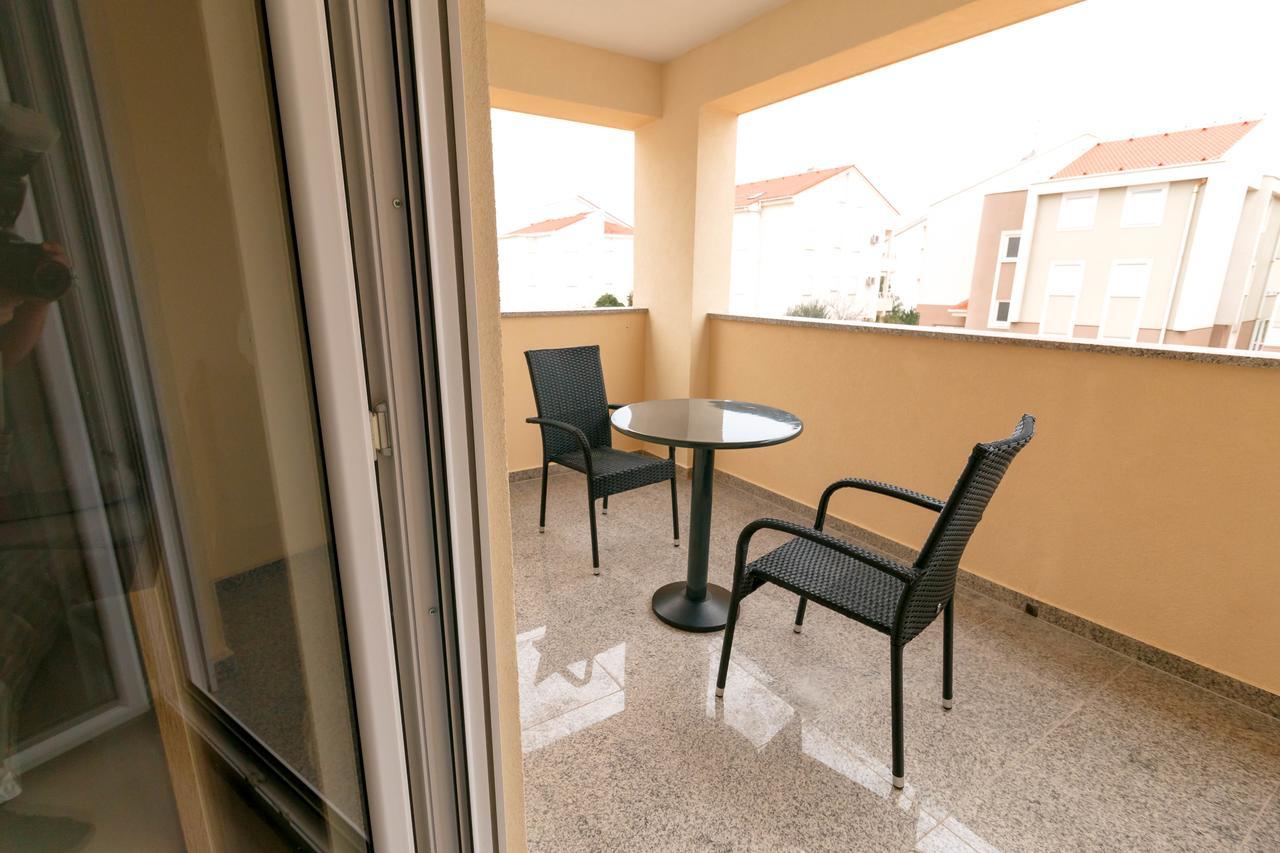 Summer Fun Apartments Новаля Екстериор снимка